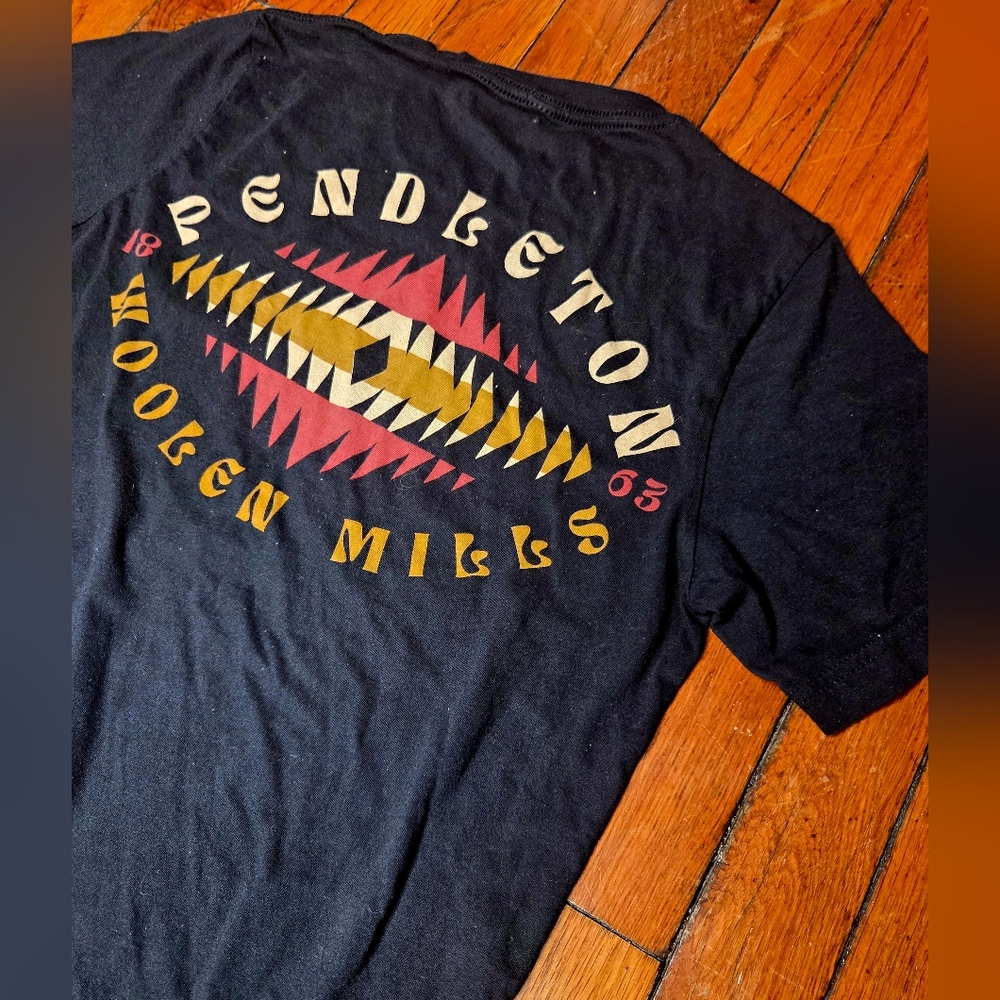 Pendleton Mens Size Medium Black Woolen Mills T-Shirt Short Sleeve 100 Cotton W4